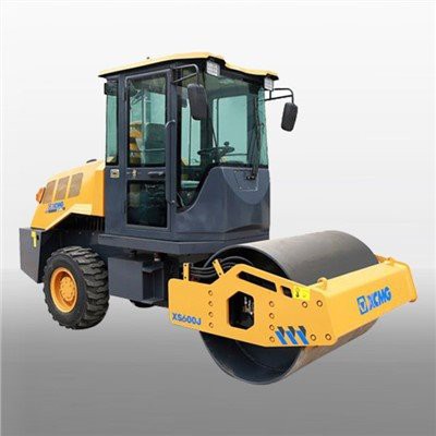 Роликовый уплотнитель XCMG